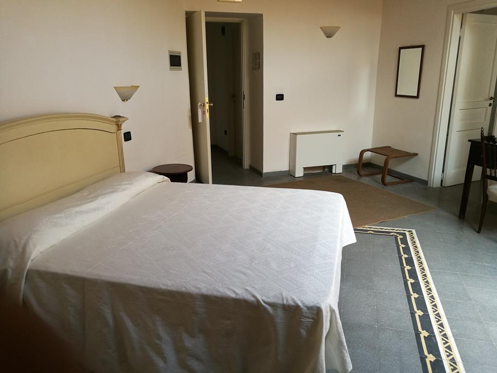Palazzo Giaraca Hotel Syracuse Buitenkant foto